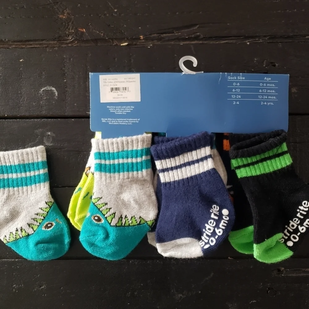 Stride Rite NWT Baby Boy Socks 0-6 Months 6 Pack Dinosaur Stripes